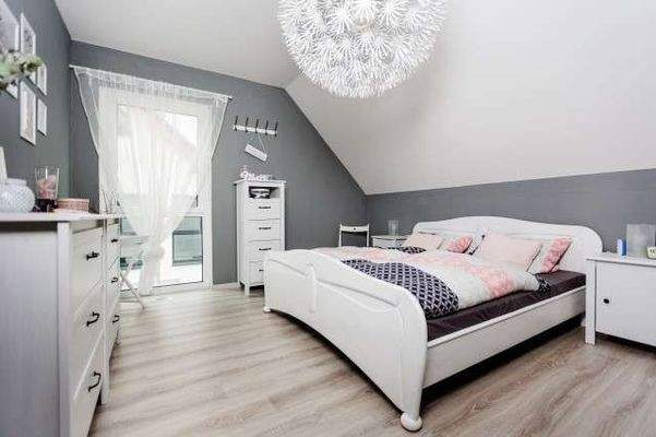 Schlafzimmer (3)