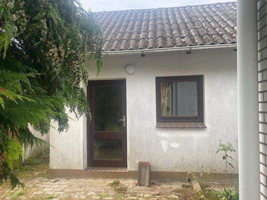 Blick auf das Gartenhaus