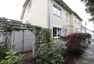 Eingang mit Schuppen-SKI-RDS