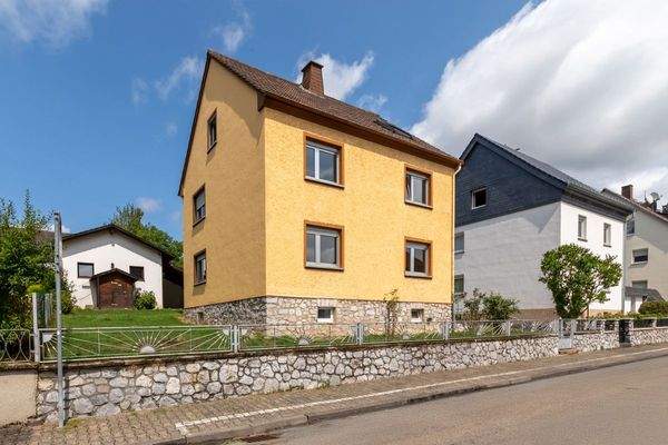 Straßenansicht des Hauses