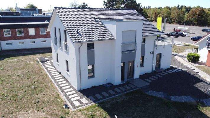 Variante mit Büroanbau