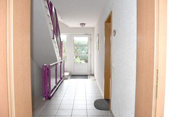 gepflegtes Treppenhaus.JPG