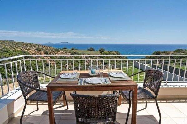 Kreta – Luxusvilla mit Meerblick in Triopetra