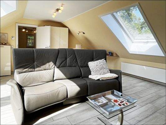 DG: der Dachausbau wurde vom Architekten begleitet und ist baurechtlich genehmigt