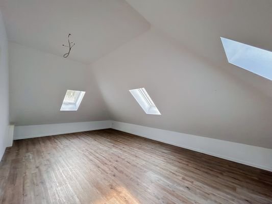 Schlafzimmer 1 DG