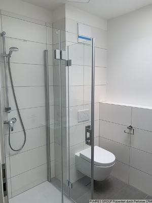 Bad 2 mit Dusche