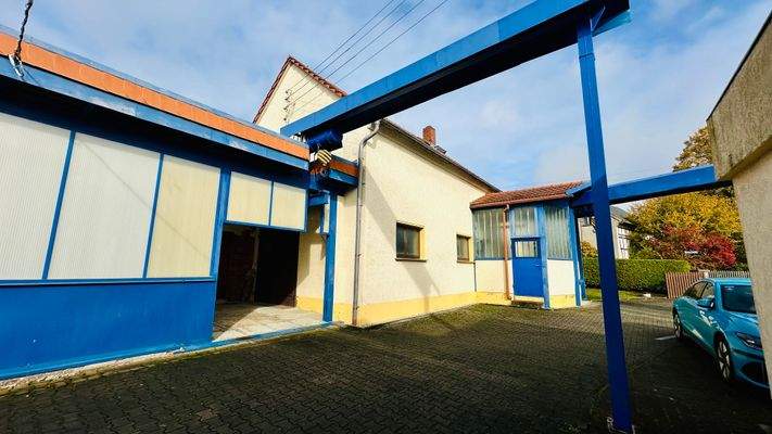 Kranbahn zwischen den beiden Werkstätten