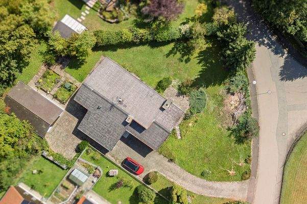 herrlich sonniges Eckgrundstück