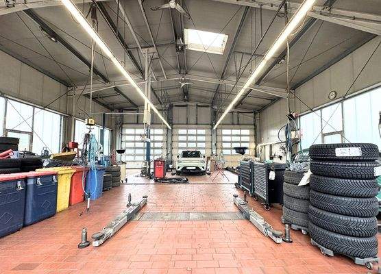 18 Werkstatthalle 3 _ Hebebühne (festverbaut)