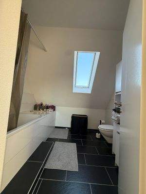 Dachgeschoss_Bad.JPEG
