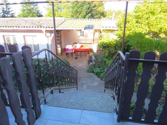 Zugang Terrasse Nebengebäude