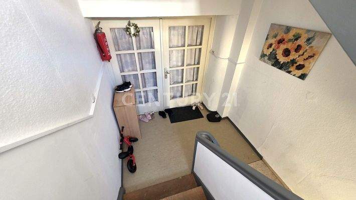 Eingangsbereichn zur Wohnung im OG