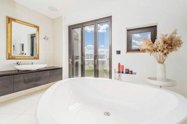 Masterbad mit Balkon