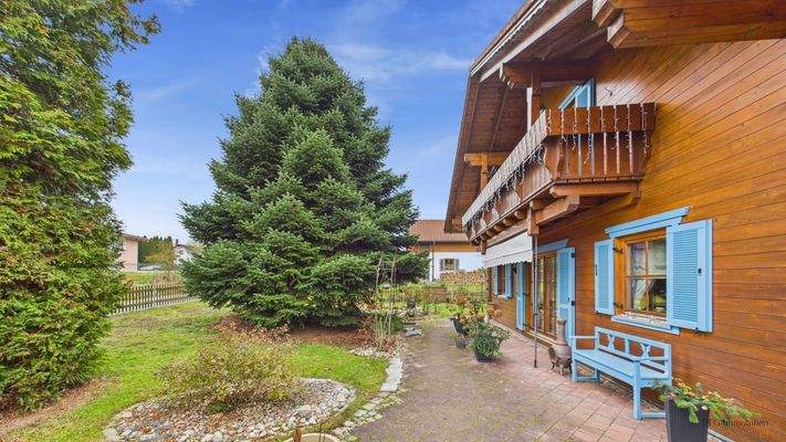 CAM01544G0-PR0136-STILL032