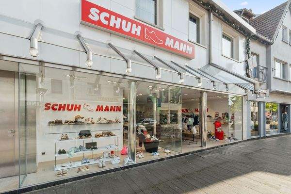 1. Gewerbeeinheit Schuhgeschäft