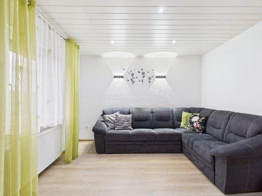 CAM04379G0-PR0076-STILL015