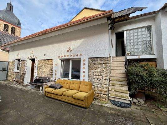 Außenansicht - Vorderhaus