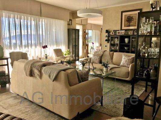 ghiffa_villa_semindipendente_vista_lago_soggiorno2