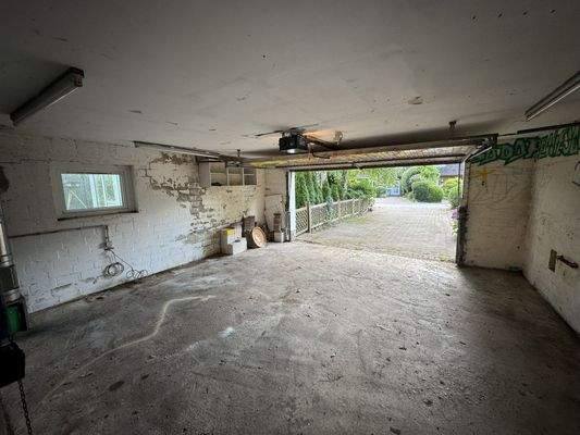 Doppelgarage, elektr.Tor