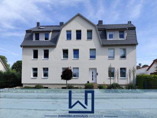 Mehrfamilienhaus in Seenähe