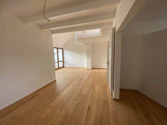 Wohnzimmer_Küche (2).jpg