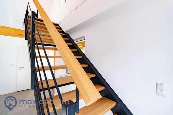 Treppenaufgang zur oberen Etage