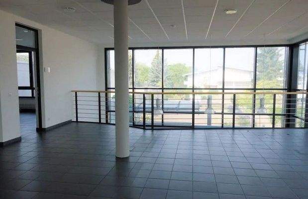 Bürogebäude, 1. OG