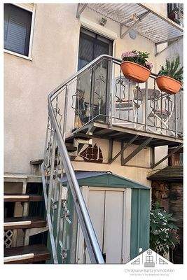 Außentreppe zum Hofbereich