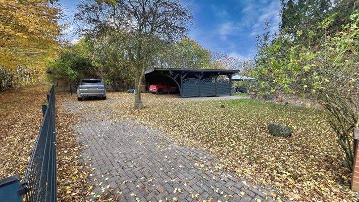 Grundstücksauffahrt