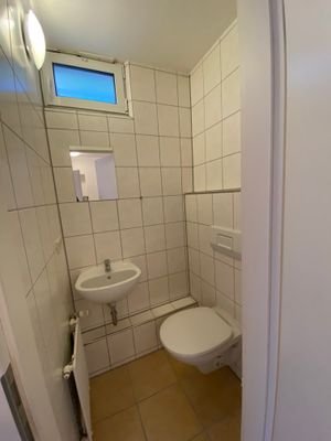 SG, Gäste-WC