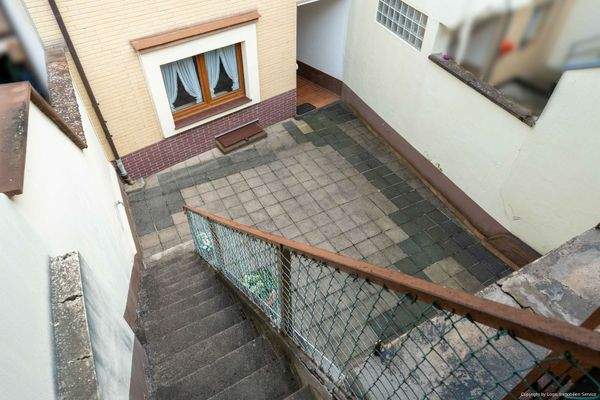 Treppe zur Freisitz-Empore