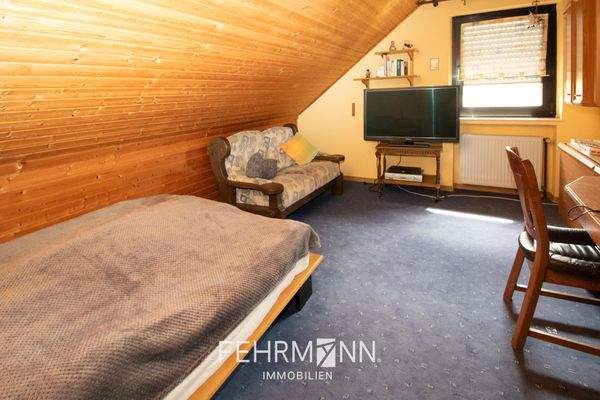 Dachgeschoss Zimmer 1