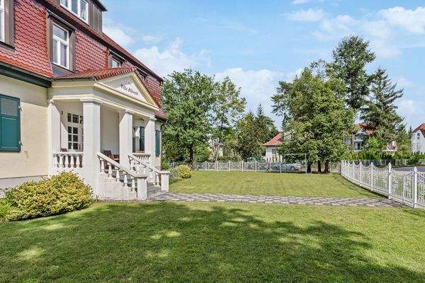 Vorderer Gartenbereich