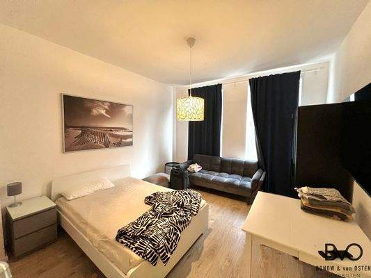 komplett ausgestattetes Wohnzimmer