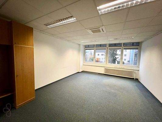 e758f68a-319f-4dce-b9f9-6c651579277e