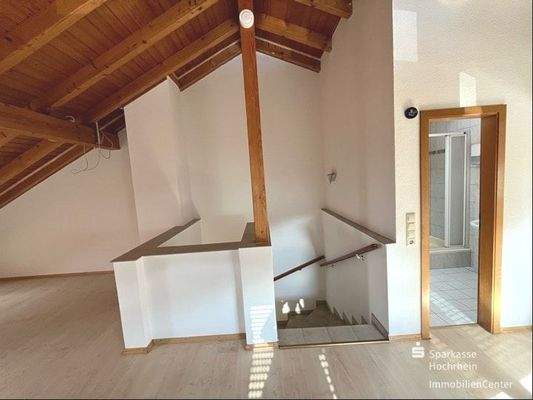 Blick Zugang Dachgeschoß, Badezimmer