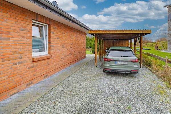 Carport/Stellplatz 