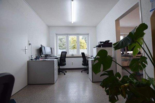 Büro OG 

