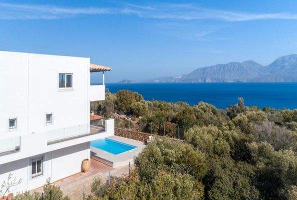 Kreta, Vathi: Atemberaubende Villa mit Pool, Gärten und Meerblick zu verkaufen