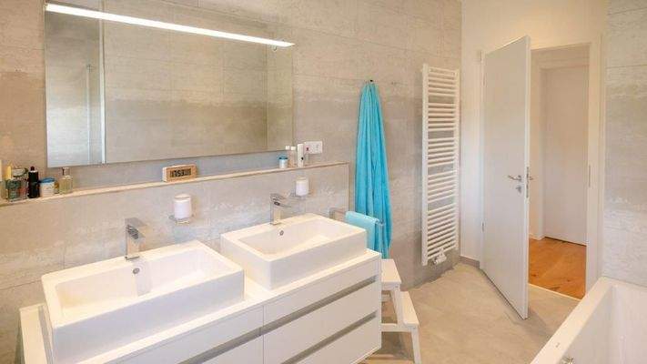 Foto-Offensive 4-27 2018.jpg