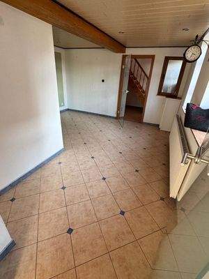 Blick aus Küche Richtung Esszimmer