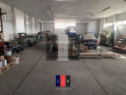 Halle Innenansicht 2