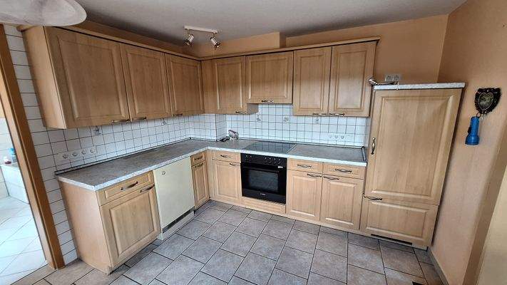 EG - Küche mit Einbaumöbeln5230.jpg