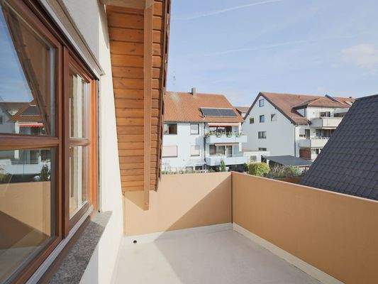 Großer, sonniger Balkon