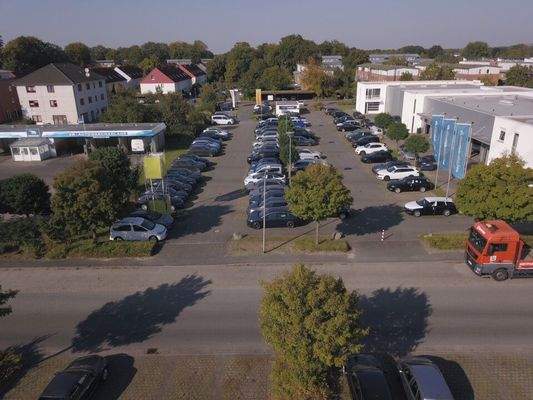 Bis zur 2800 m², teilbar, bebaubar.JPG