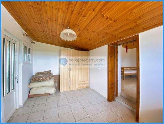 012c88b09c444eab90d35b6f5cb973fb-original