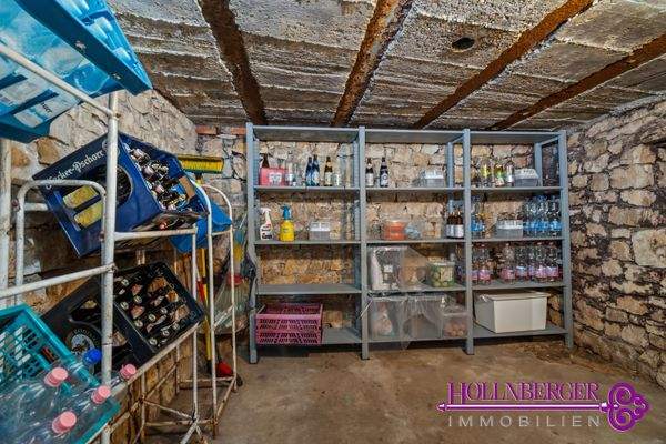 Haupthaus- Erdkeller