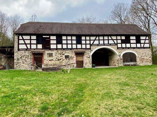 21 Frontalansicht Scheunengebäude mit Tenne (1).jp