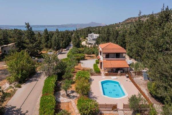 Kreta, Gavalochori: Ruhige traditionelle Villa, bezugsfertig, zu verkaufen
