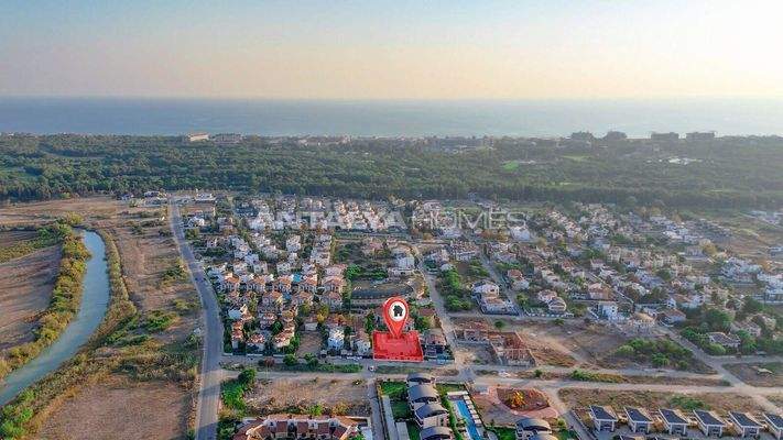 Detached House with Private Pool and Garden for Sale in Belek